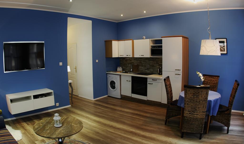 Apartman Lukas Κάρλοβι Βάρι Εξωτερικό φωτογραφία