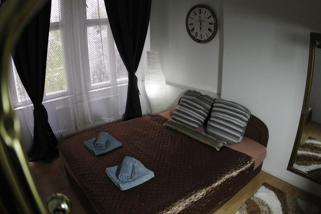 Apartman Lukas Κάρλοβι Βάρι Εξωτερικό φωτογραφία